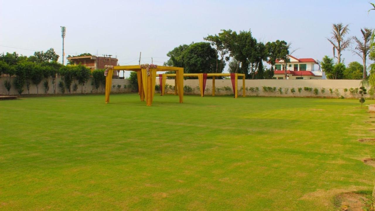 Villa Wedlock Farms - Events Venue à Gurgaon Extérieur photo